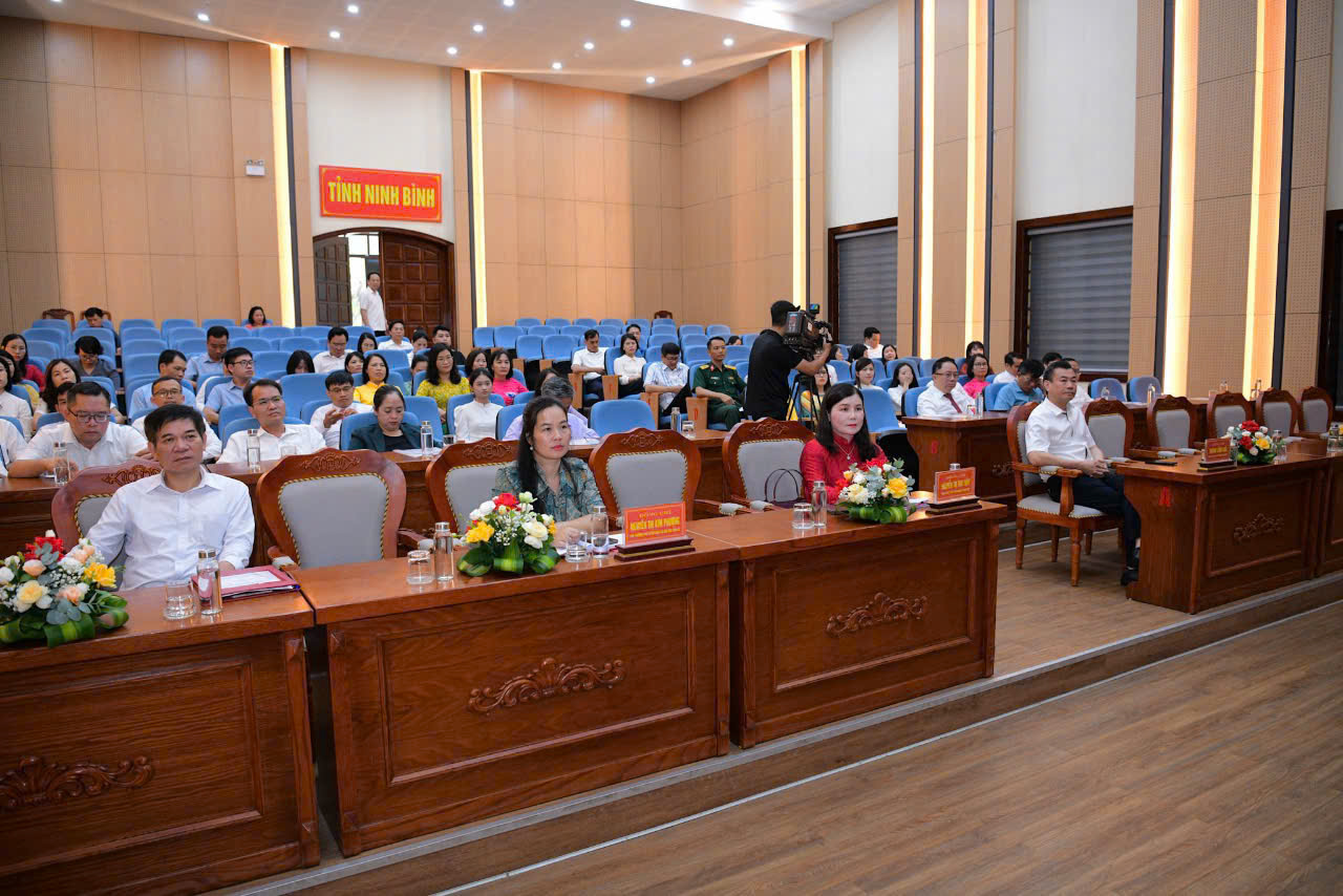 Các chi bộ Trường Đại học Hoa Lư đạt thành tích tại Cuộc thi chính luận về bảo vệ nền tảng tư tưởng của Đảng lần thứ Sáu, năm 2026