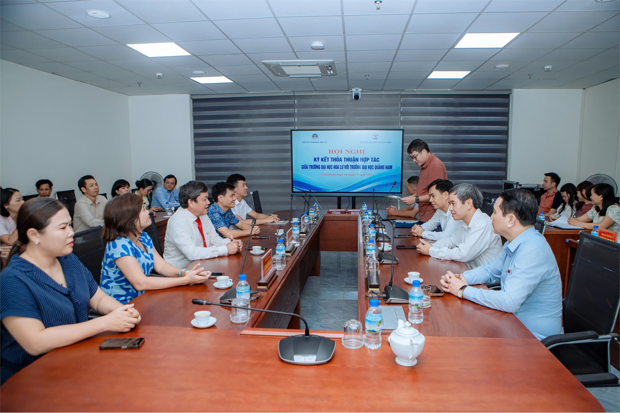 Trường Đại học Hoa Lư và Trường Đại học Quảng Nam ký kết thỏa thuận hợp tác, mở rộng cơ hội liên kết và phát triển