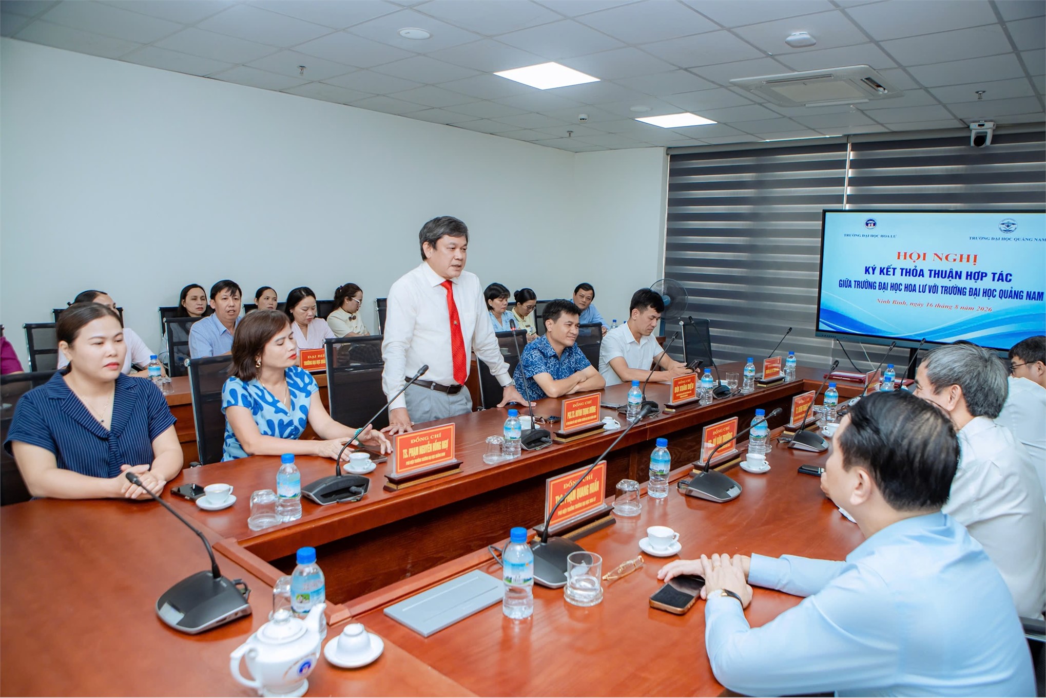Trường Đại học Hoa Lư và Trường Đại học Quảng Nam ký kết thỏa thuận hợp tác, mở rộng cơ hội liên kết và phát triển