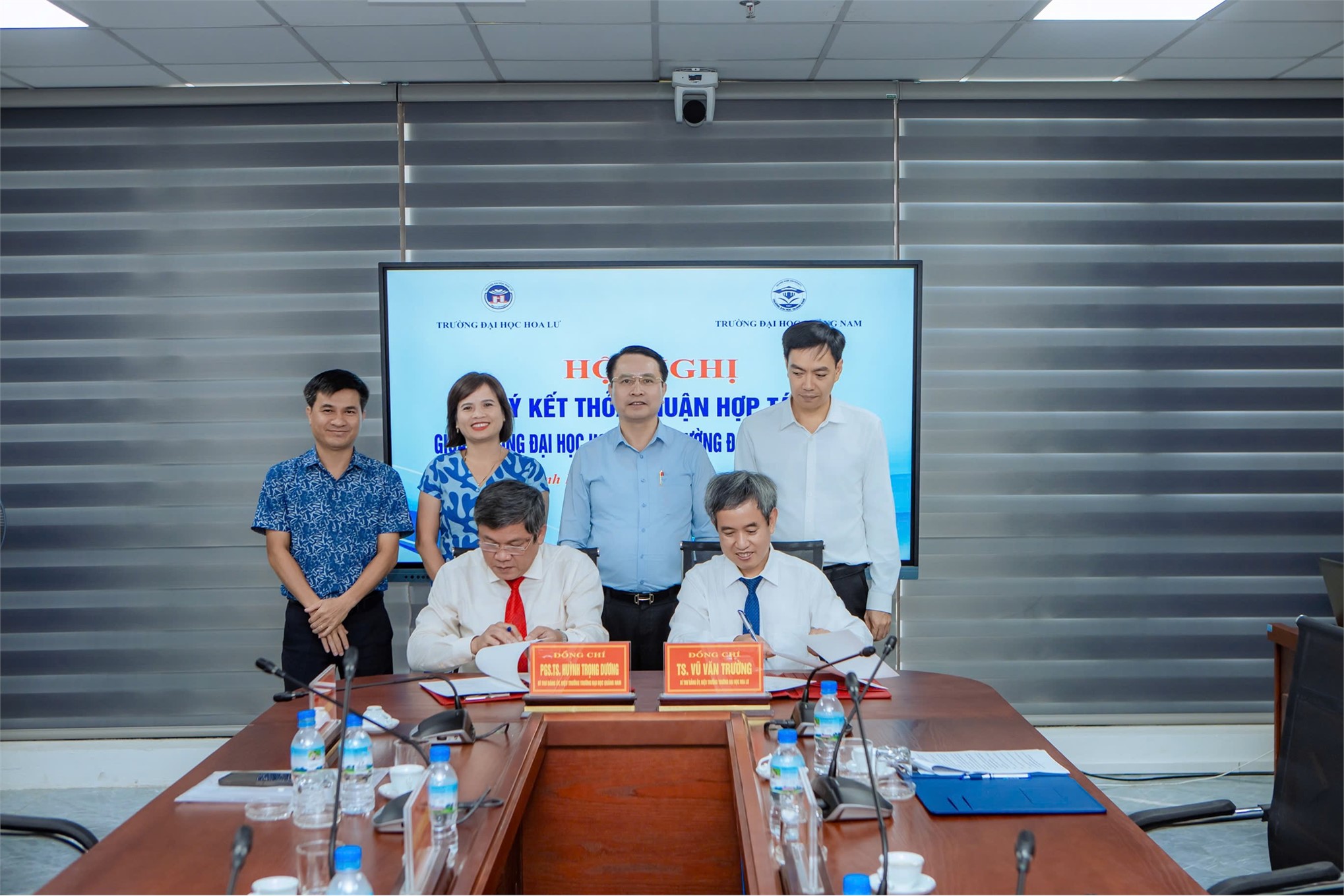 Trường Đại học Hoa Lư và Trường Đại học Quảng Nam ký kết thỏa thuận hợp tác, mở rộng cơ hội liên kết và phát triển