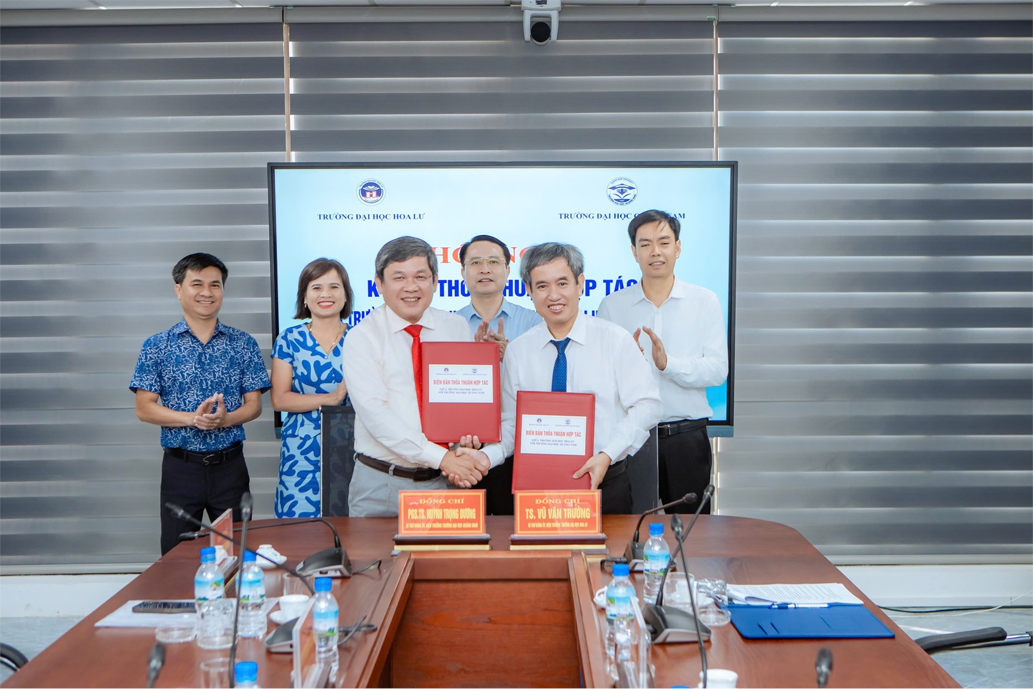 Trường Đại học Hoa Lư và Trường Đại học Quảng Nam ký kết thỏa thuận hợp tác, mở rộng cơ hội liên kết và phát triển