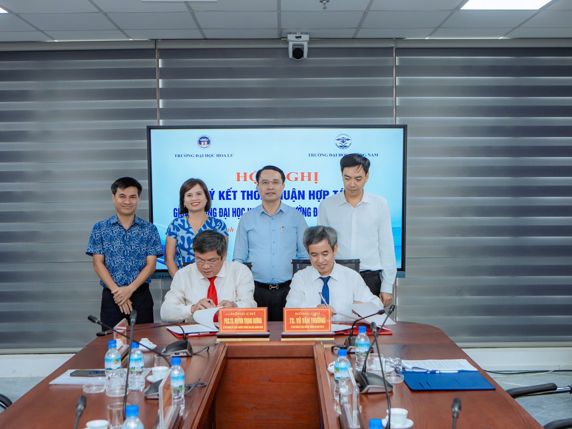 Trường Đại học Hoa Lư và Trường Đại học Quảng Nam ký kết thỏa thuận hợp tác, mở rộng cơ hội liên kết và phát triển