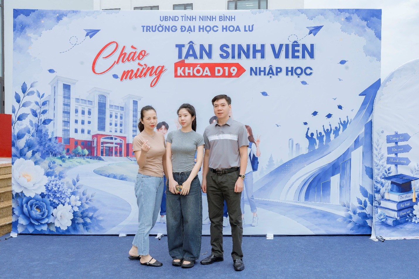 Trường Đại học Hoa Lư đón gần 1.200 tân sinh viên trong hai ngày nhập học năm học 2026-2027