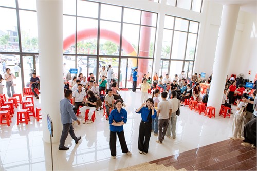TUỔI TRẺ TRƯỜNG ĐẠI HỌC HOA LƯ – ĐỒNG HÀNH CÙNG TÂN SINH VIÊN KHÓA 19