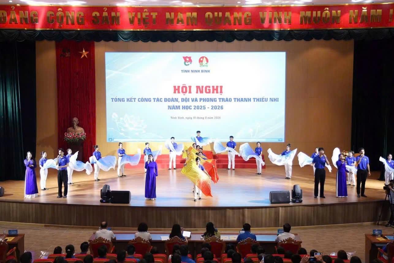 Sinh viên Trường Đại học Hoa Lư được tuyên dương danh hiệu “Sinh viên 5 tốt” cấp tỉnh năm học 2025 – 2026