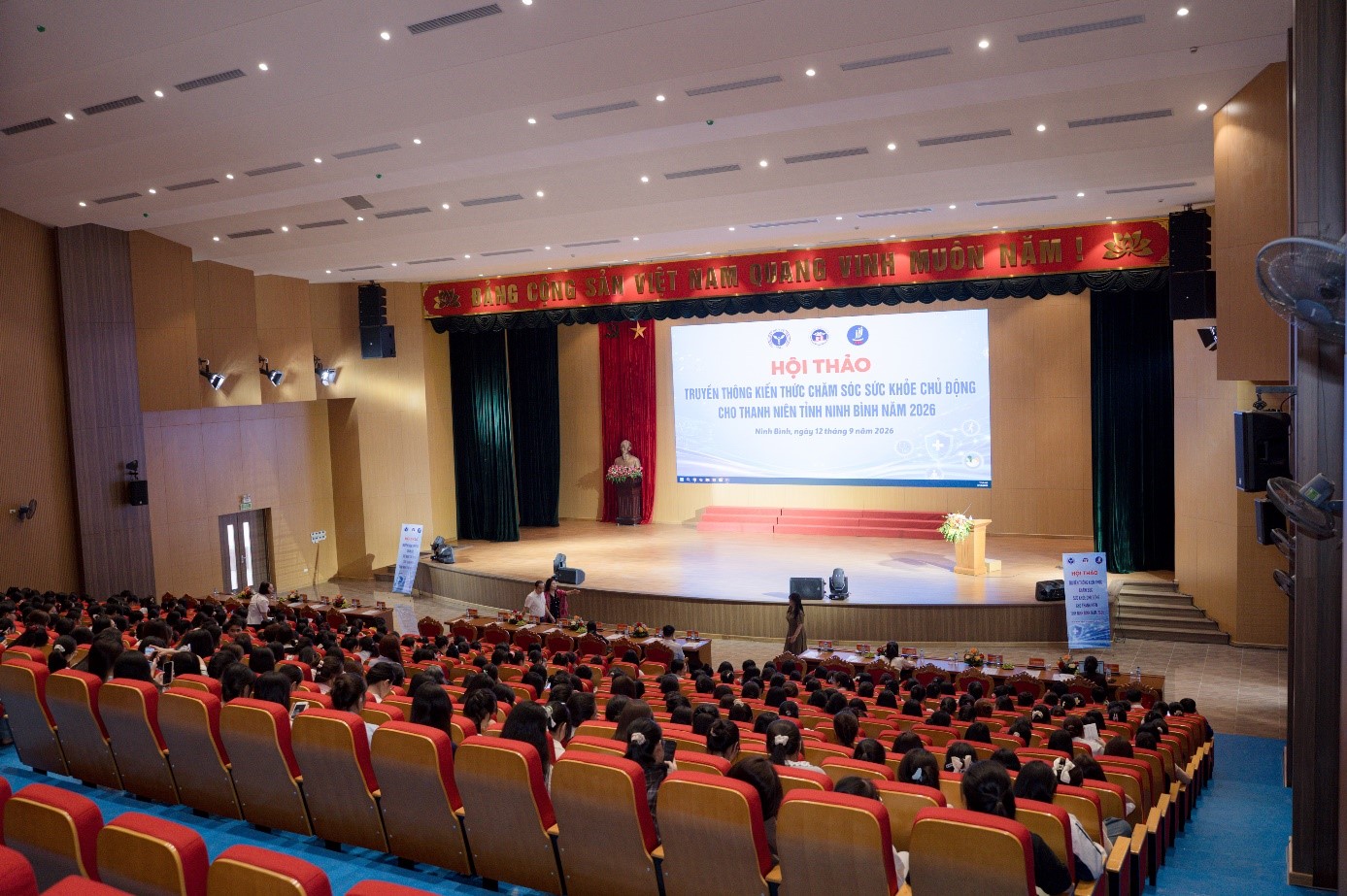 Trường Đại học Hoa Lư phối hợp tổ chức Hội thảo truyền thông kiến thức chăm sóc sức khoẻ chủ động cho thanh niên Ninh Bình