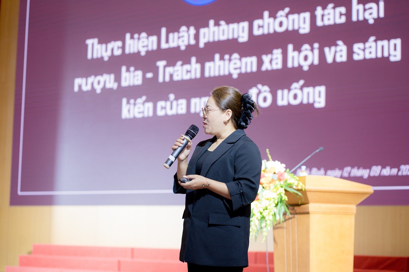 Trường Đại học Hoa Lư phối hợp tổ chức Hội thảo truyền thông kiến thức chăm sóc sức khoẻ chủ động cho thanh niên Ninh Bình