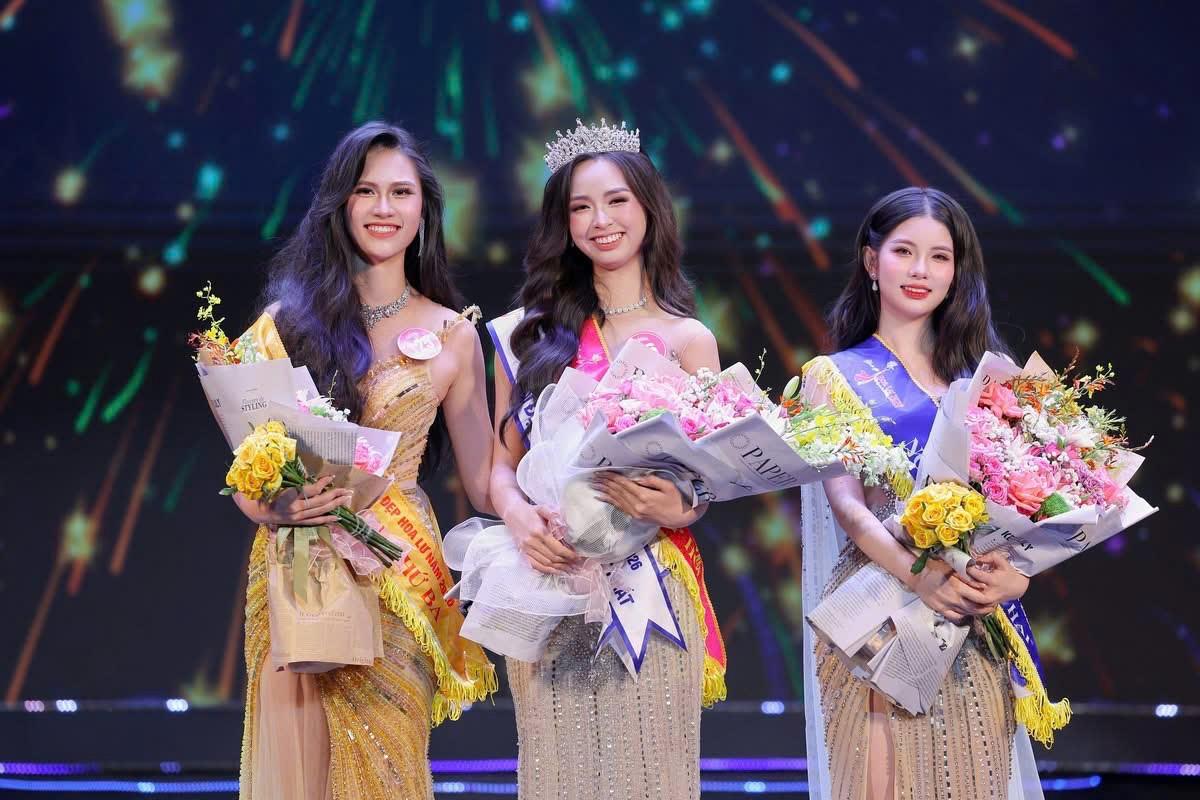 Nữ sinh Trường Đại học Hoa Lư tỏa sáng với danh hiệu “Người đẹp Hoa Lư năm 2026