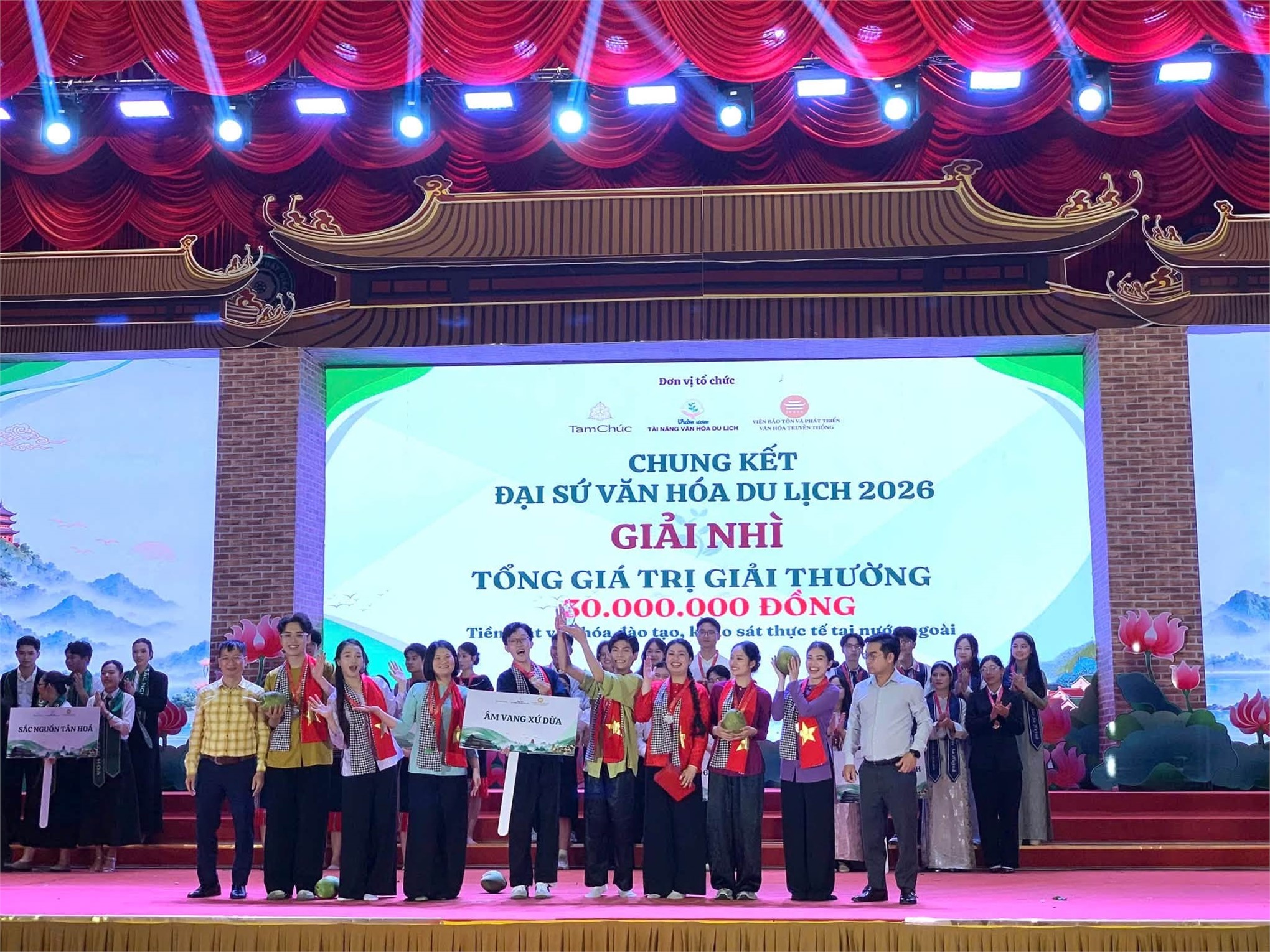Sinh viên Trường Đại học Hoa Lư đạt Giải Nhì Chung kết “Đại sứ Văn hóa Du lịch 2026”