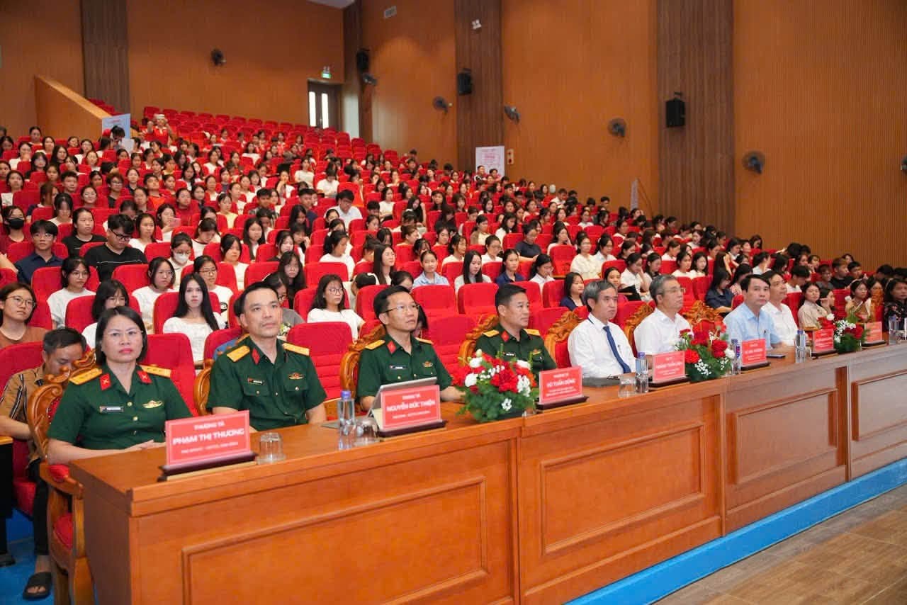 Trường Đại học Hoa Lư ký kết hợp tác với Vietel Ninh Bình, đưa Viettel Tammi và Tammi OA đến gần hơn với giảng viên, sinh viên