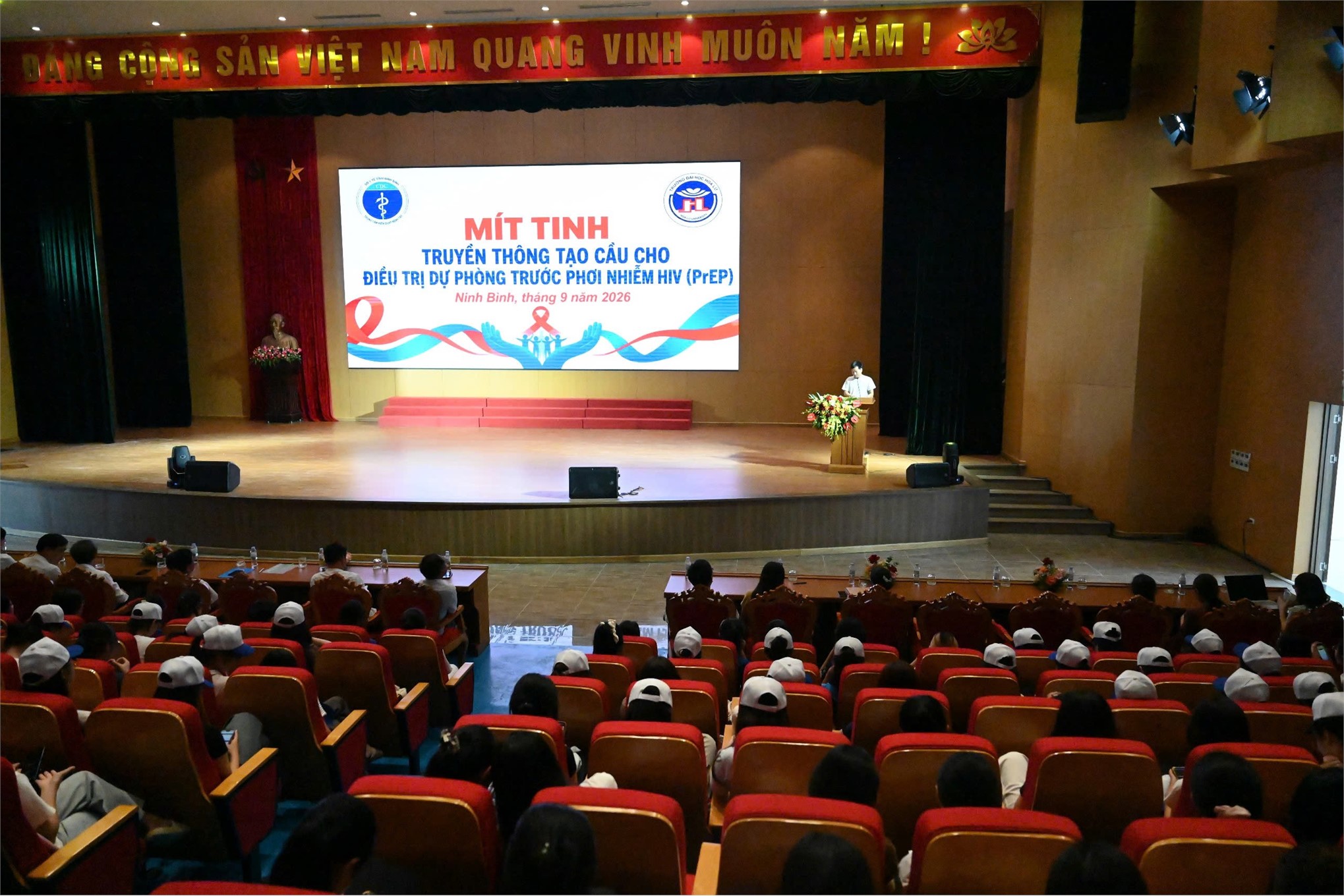 Trường Đại học Hoa Lư hưởng ứng Lễ Mít tinh truyền thông tạo cầu cho điều trị dự phòng trước phơi nhiễm HIV (PrEP) năm 2026