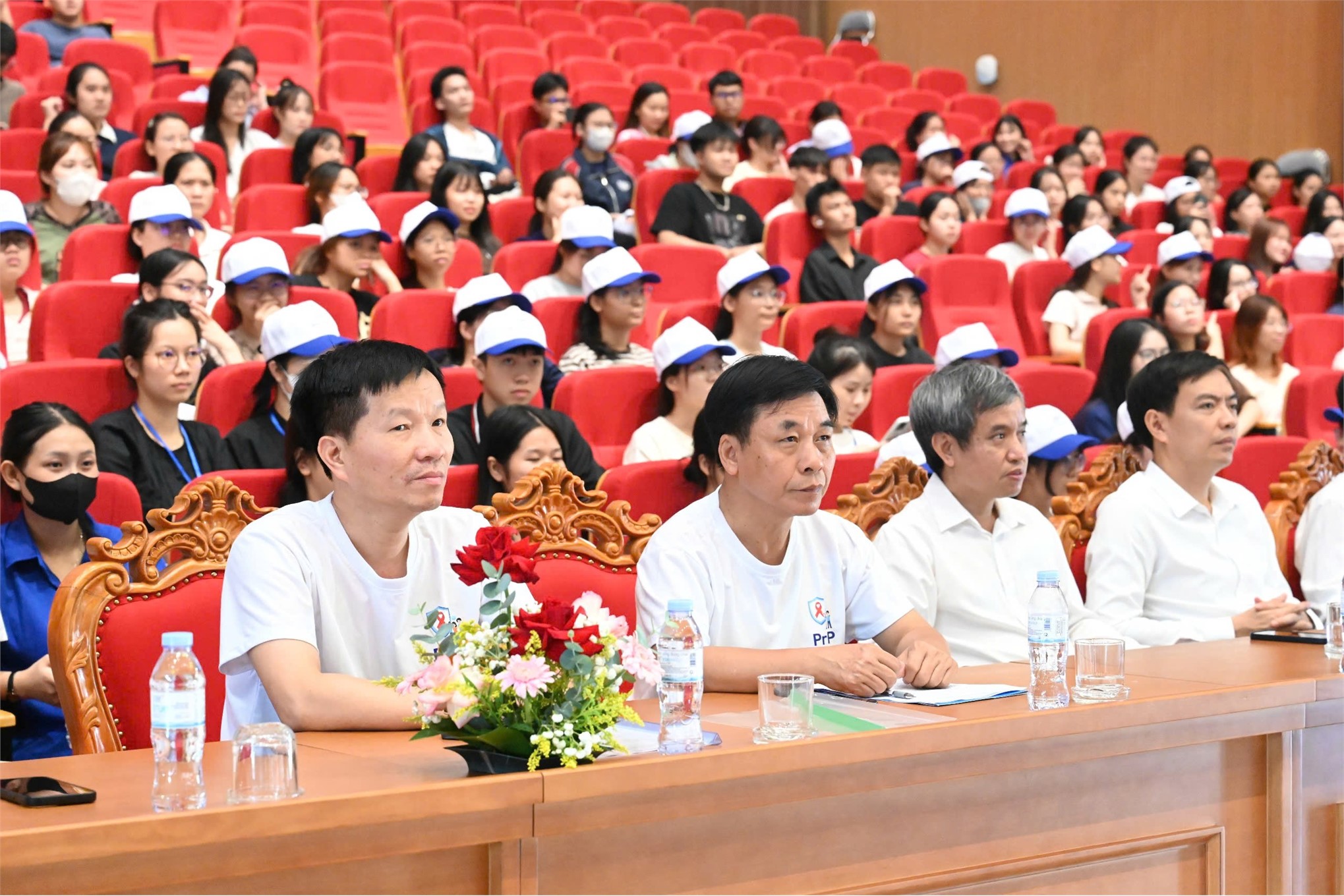Trường Đại học Hoa Lư hưởng ứng Lễ Mít tinh truyền thông tạo cầu cho điều trị dự phòng trước phơi nhiễm HIV (PrEP) năm 2026