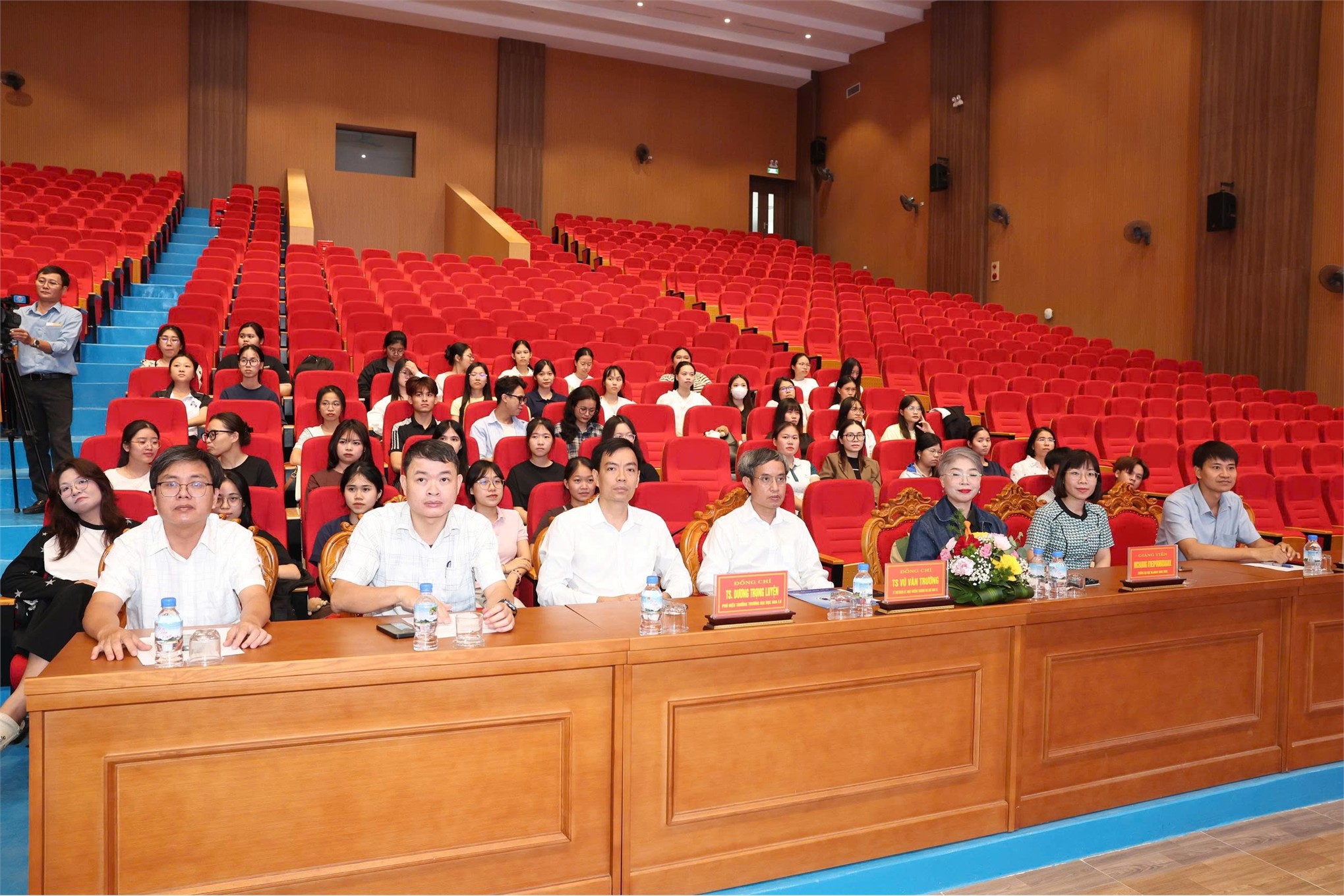 Trường Đại học Hoa Lư khai giảng khóa học Tiếng Thái giao tiếp, thúc đẩy hợp tác quốc tế
