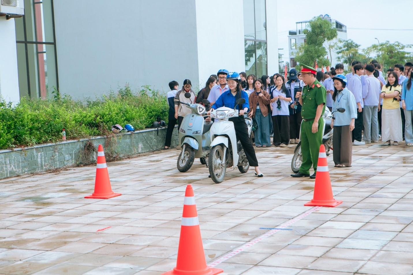 Hội nghị triển khai xây dựng mô hình “Trường học an toàn giao thông” tại Trường Đại học Hoa Lư